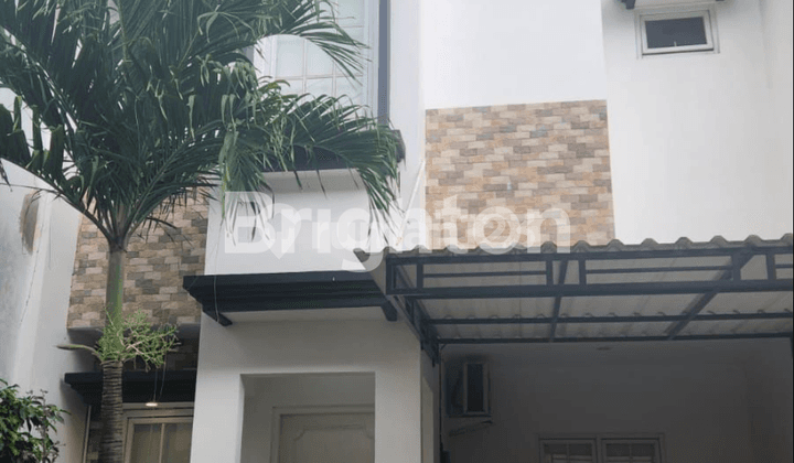 Rumah Terawat Siap Huni 2 Kamar Tidur Dalam Cluster Cirendeu