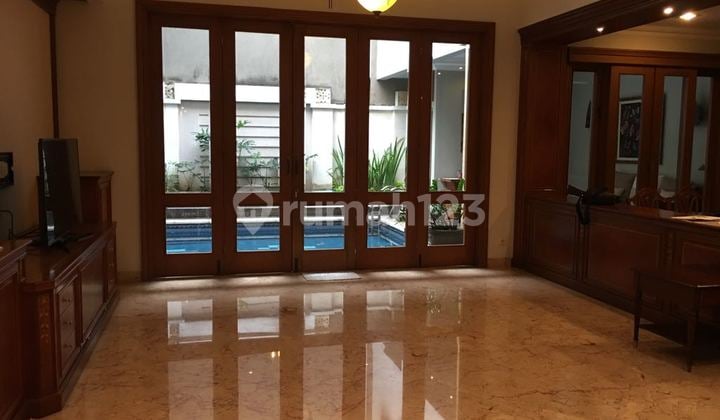 Rumah 3 Kamar Tidur Dalam Perumahan yang Teduh Pondok Indah