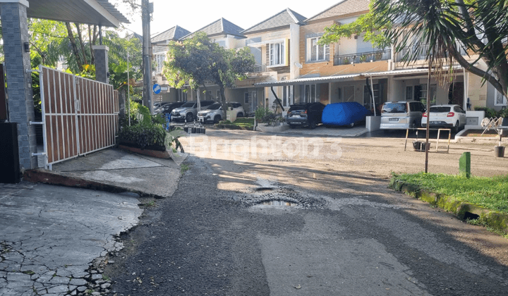 Rumah Cantik Terawat Siap Huni dengan 3 Kamar Tidur Dekat Stasiun Cilebut Bogor yang Sejuk