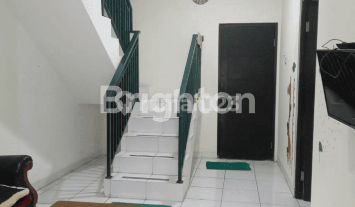 Rumah 2 Lantai Dalam Perumahan Dengan 2 Kamar Tidur Aman Tidak Banjir