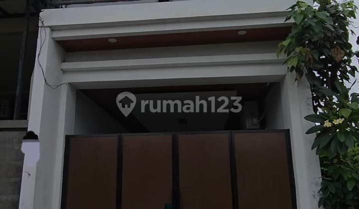 Dijual Rumah Second Siap Huni di Kemanggisan