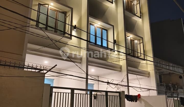 For Sale Brand New Minimalist House in Taman Ratu