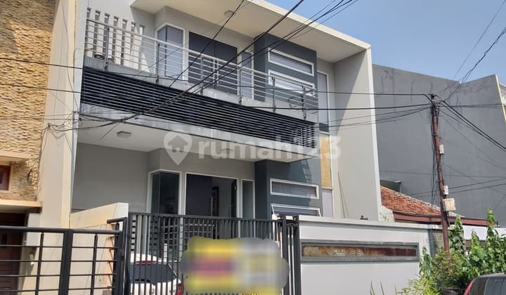 For Sale Ready-to-Occupy Minimalist House in Greenville