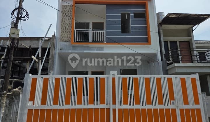 Dijual Rumah Brand New Minimalis Di Taman Ratu