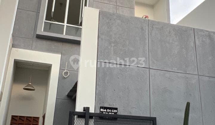 Dijual Rumah Cantik 2 Lantai Siap Huni di Gading Serpong