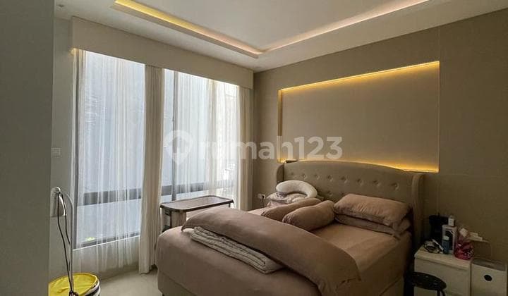 RUMAH CANTIK DI BSD RESIDENCE ONE 2 LANTAI FULL FURNISH SIAP HUNI