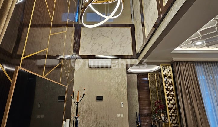 Rumah Mewah Impian Keluarga di Bsd City Sudah Furnished Siap Huni