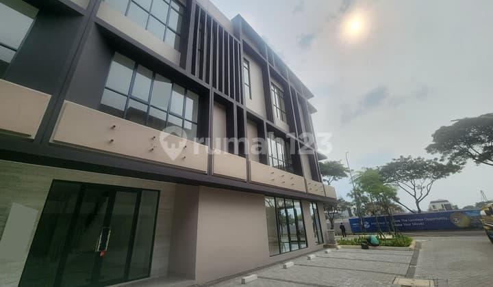 RUKO ENCHANTE DI BSD CITY 3 LANTAI SIAP PAKAI LOKASI STRATEGIS