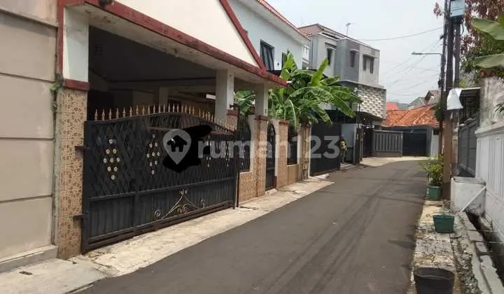 Rumah 2 Lt Cck Unt Kost an Jl Pete Gandaria Utara Keb Baku Jakarta Sel