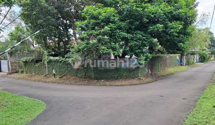 House needs Minimal Renovation, Freehold Title, at hook, Haur Jaya Street, Tanah Sareal, Bogor.