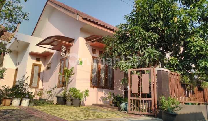 Rumah Bagus semi furnish SHM Taman Pabuaran Cilendek Timur Bogor Barat