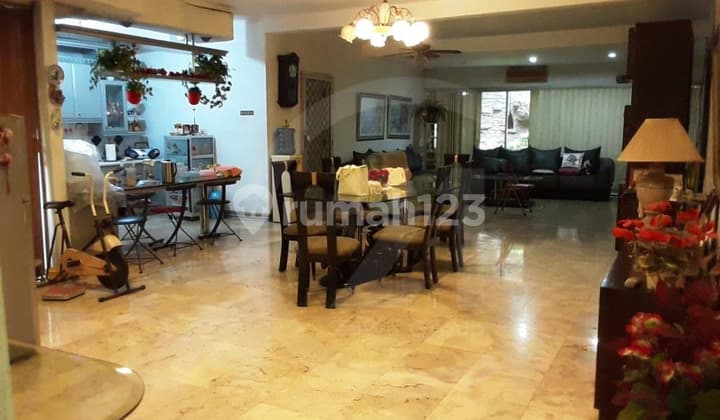 Dijual Rumah Murah Gilisampeng Kebon Jeruk Hadap Timur