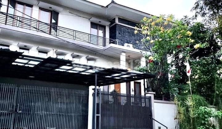 For Sale Cheap Fast Modern House Hook Position GreenVille West Jakarta
