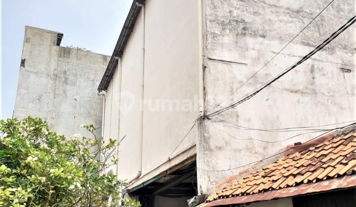 Rumah + Gudang Jl Madu Dalam Mangga Besar Cocok Buat Kostan