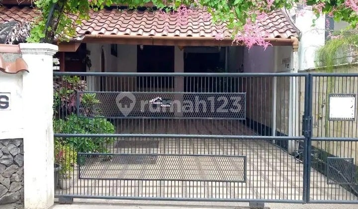 For Sale: Charming 2-Story Strategic House in Mampang Prapatan, South Jakarta