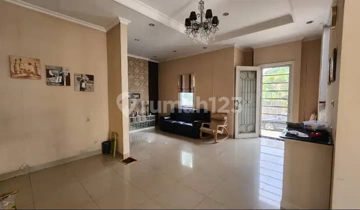 Di Jual Rumah Hook 3 Lantai Dalam Cluster Casa Goya Residence Jakarta Barat