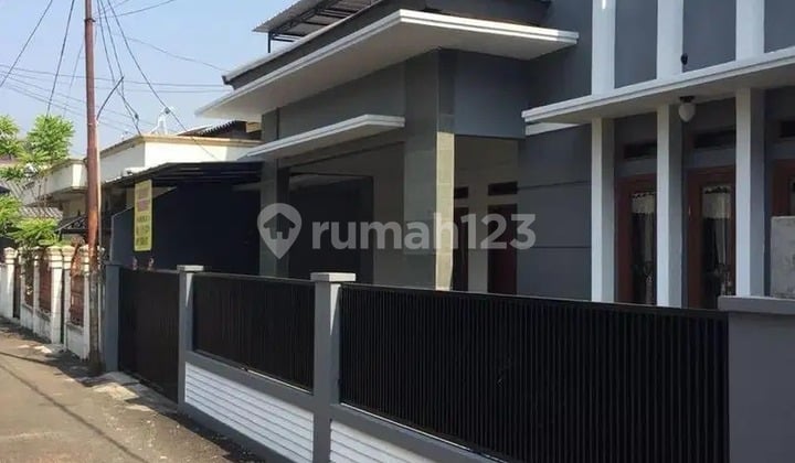 Di Sewakan Rumah 2 Lantai dalam Komplek Pertamina, Pasar Minggu, Jakarta Selatan