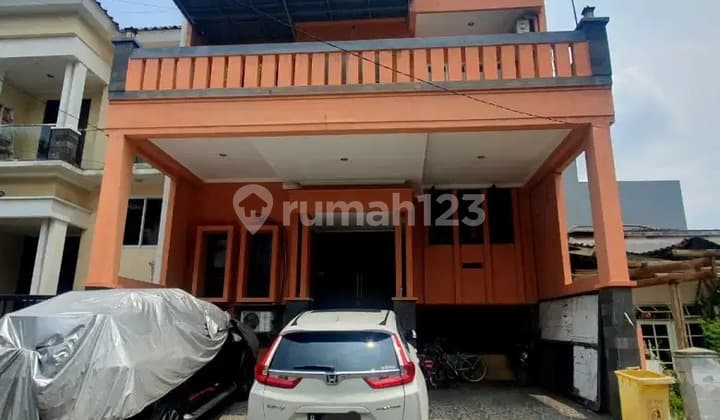 Di Jual Rumah 3 Lantai Lokasi Strategis di Terogong Raya, Cilandak, Jakarta Selatan