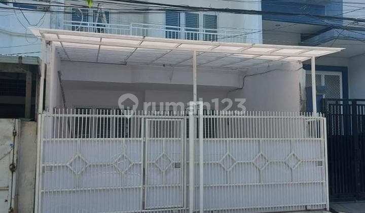 Di Jual Rumah 2 Lantai Lokasi Strategis di Sunter, Jakarta Utara
