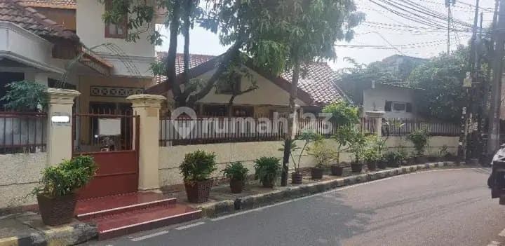 Di Jual Rumah 1 Lantai Lokasi Strategis di Pinggir Jalan Raya Kemayoran, Jakarta Pusat