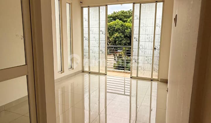 Sewa Rumah 2 LT Hook Besar di Residence One BSD