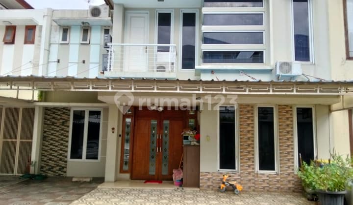 Sewa Rumah 2 LT Full Furnished Tinggal Bawa Koper di Jagakarsa
