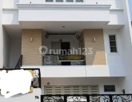 Rumah PIK Minimalis 3 Lantai Kano Indah