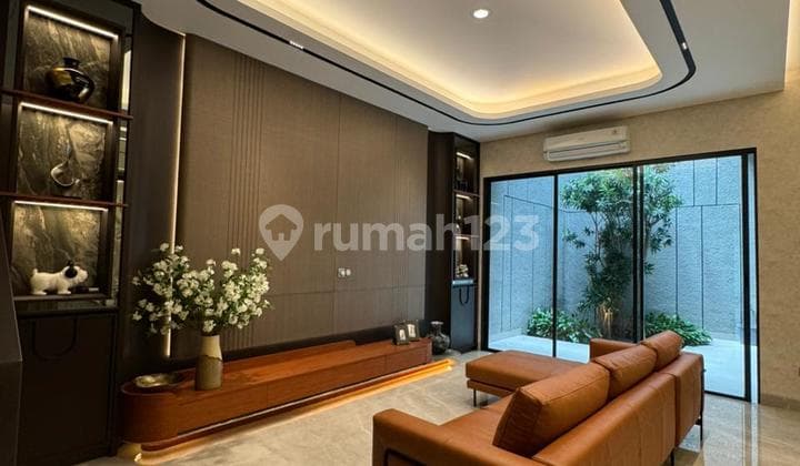 Dijual Rumah Crown Golf Pik Furnish Renov Bangunan Hadap Danau