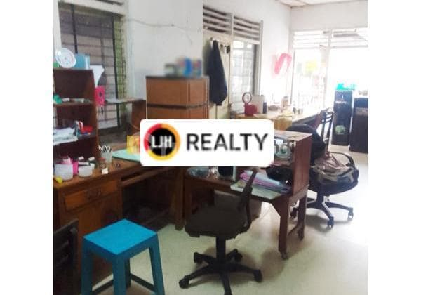 Rumah di Puspogiwang Semarang