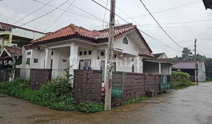 For Sale: Beautiful Corner House, 2 Floors at Perum Villa Parung, Bogor
