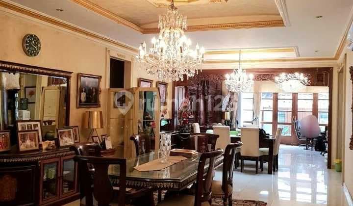 Rumah 2 Lantai 8 Bedroom, Shm, Daerah Perkotaan