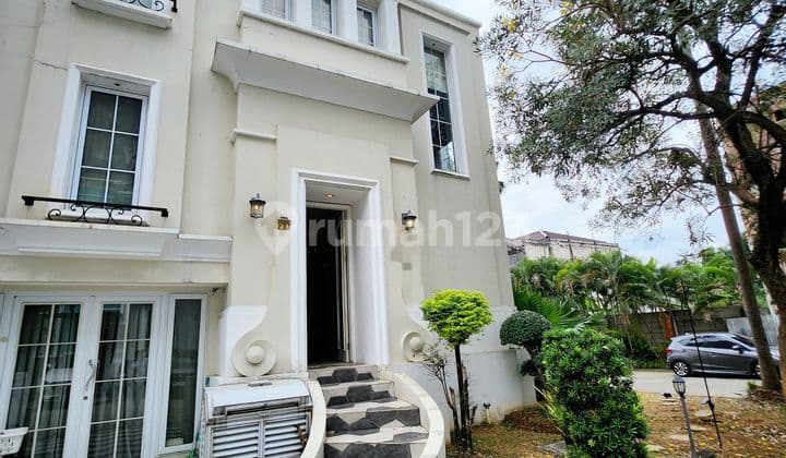 Rumah Mewah Casa Goya Residence Tiga Lantai, Limited Unit