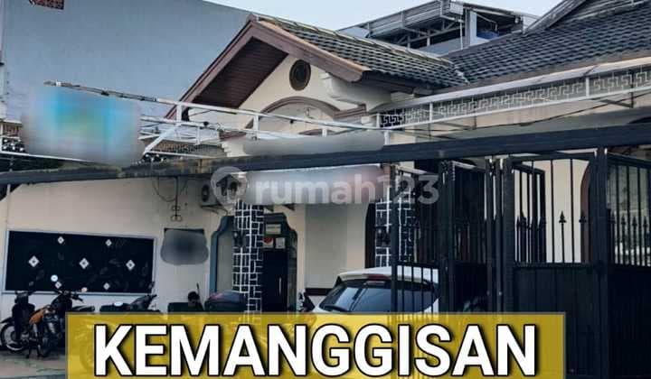 Rumah SHM Ex Kost di Kemanggisan, Jakarta Barat