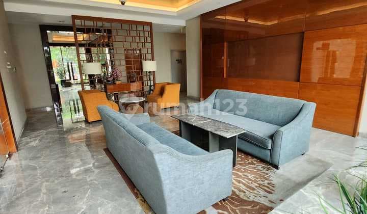 LEXINGTON APARTMENT SOUTH JAKARTA WELL-MAINTAINED UNIT SPACIOUS BALCONY