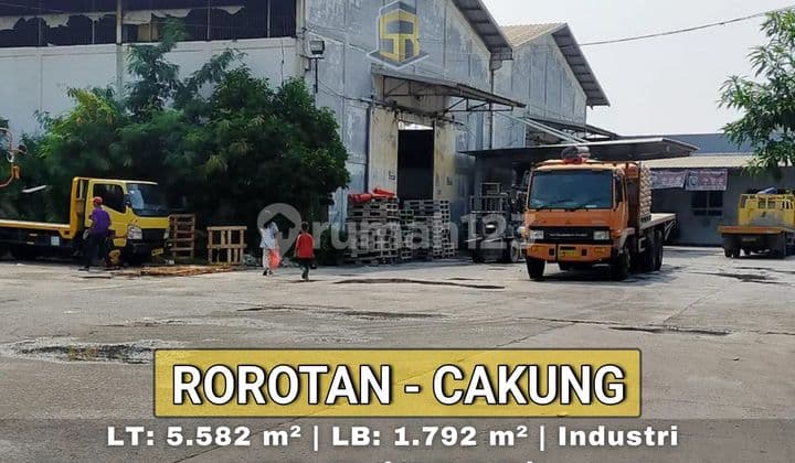Gudang Dekat Pusat Perbelanjaan Dan Akses Tol Dekat