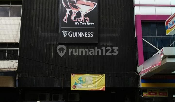 Ruko Gandeng Lokasi Strategis Di Mangga Besar, Parkir Luas