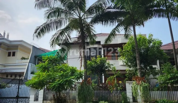 Pondok Indah 2-Story House with Very Wide Road Access