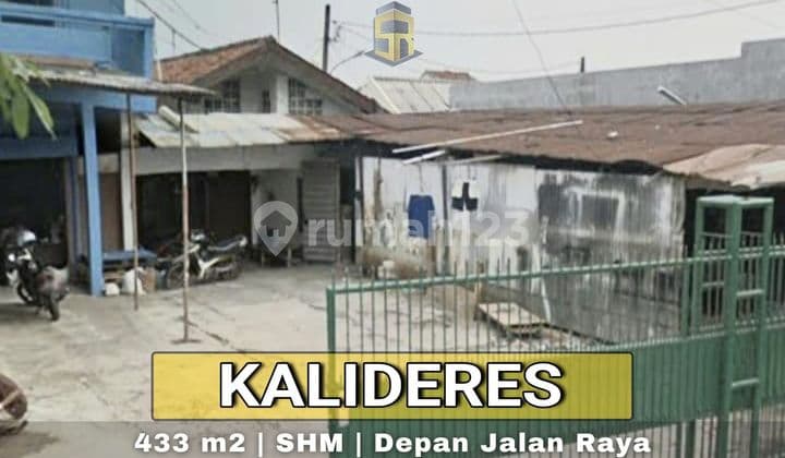 LAND ON MAIN ROAD, STRATEGICALLY LOCATED NEAR DAAN MOGOT BARU, IDEAL FOR BUSINESS