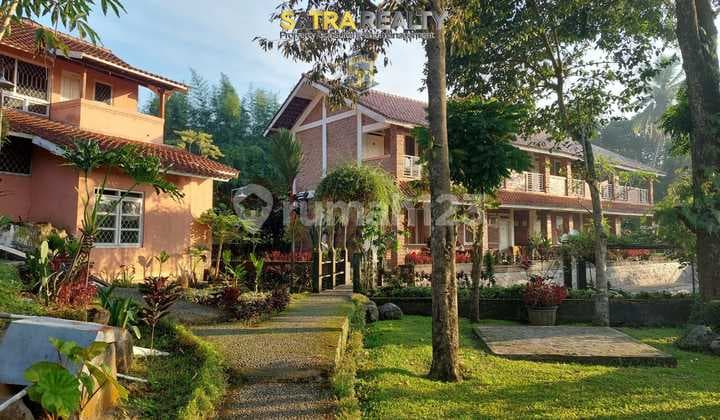 TANAH TERDIRI DARI VILLA UTAMA DAN 14 VILLA KECIL DI CIPANAS, DEKAT TAMAN BUNGA NUSANTARA