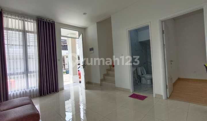 Turun Harga Rumah Siap Huni Hadap Selatan di Cluster Citrin Lavon 2 Dp