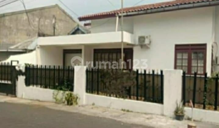 Dijual Rumah Strategis Siap Huni di Jl Dr Saharjo Tebet Manggarai Jakarta Selatan dp