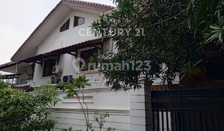 Rumah di Pulomas Utara Raya Dekat Akses Tol
