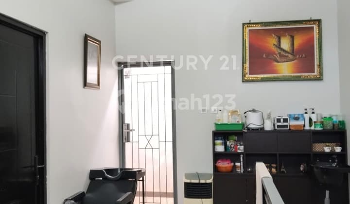 Rumah 2 Lantai Full Renovasi di Segara City Bekasi