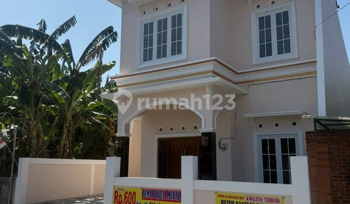 Rumah 2 Lantai Mewah di Banguntapanarta Dekat Rs dan Pusat Kota