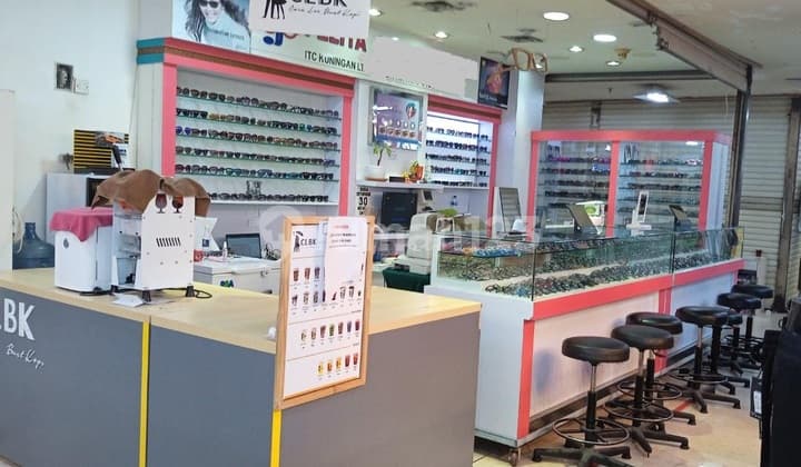 Kios Hoek ITC Kuningan