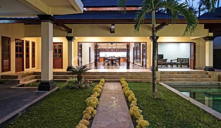 Exquisite 3 bedroom Villa With Private Pool In Batursari, Sanur