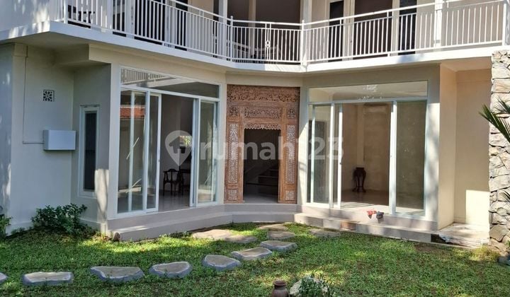 Dijual Rumah Asri dengan Kebun Luas - Ayani Utara, Denpasar Utara