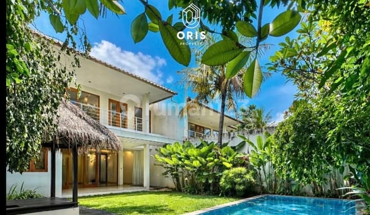Rumah Kemang Tropical Dekat Kemang Raya Bebas Banjir T 610 B 500