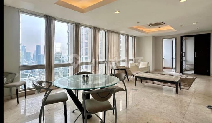 Apartemen The Grove Kuningan 3 BR Semi Furnished Siap Huni Luas 250