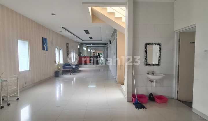 Murah...Ruang Usaha Ada Lift di Sayap Riau,Cocok Utk Kantor/Usaha